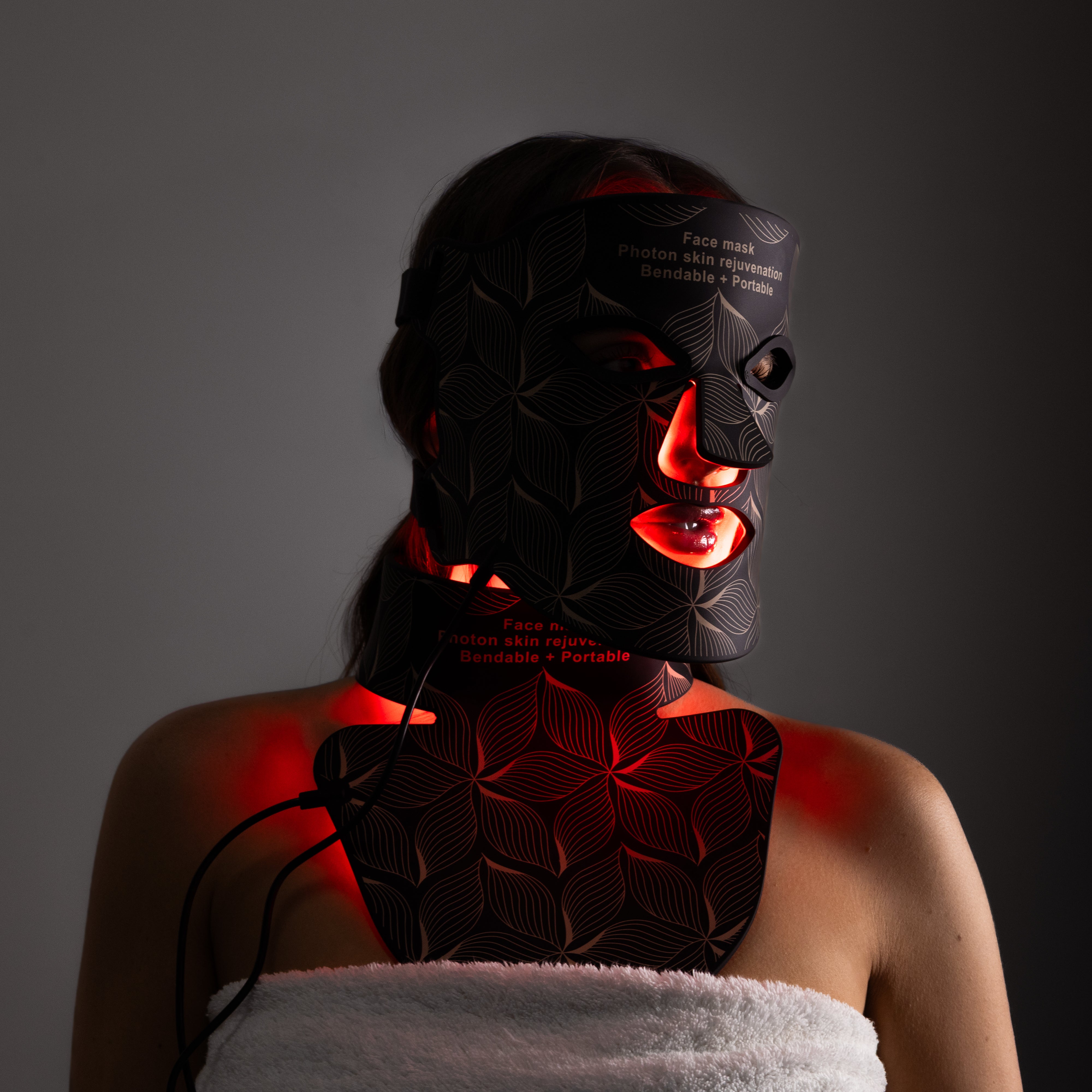 8-Colour Face & Neck Mask (Red + Near Infrared Therapy)
